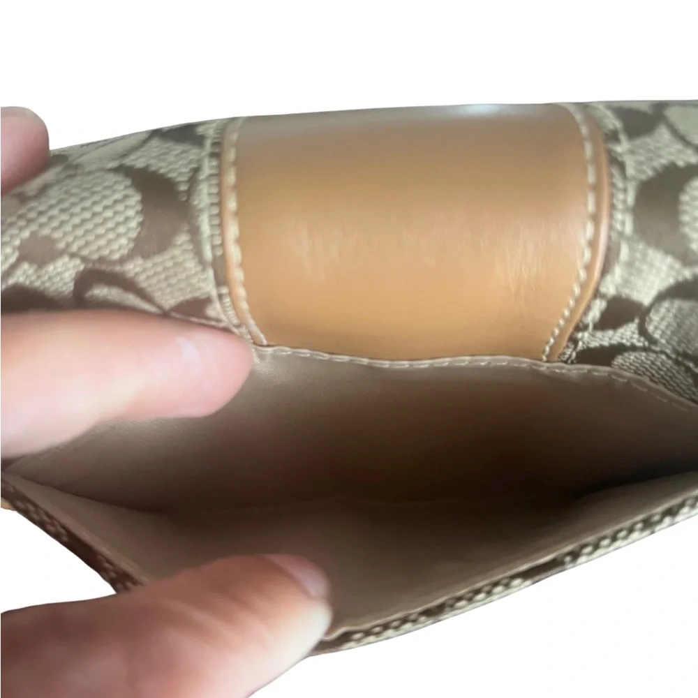 Coach Wallet - Picture 6 of 10